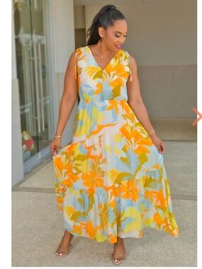 1.state Sleeveless V-Neck Floral Maxi Dress in Yellow & Blue